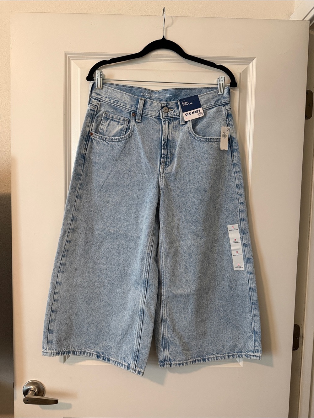 Old Navy Bayy Wide-Leg Jeans